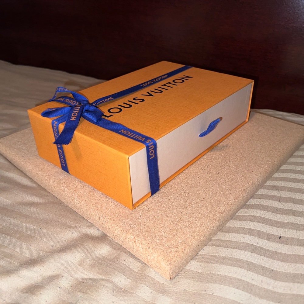 Medium Louis Vuitton Gift Box
